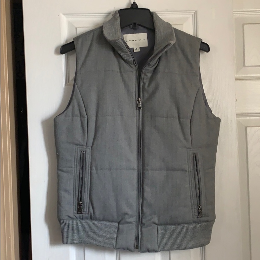 Banana Republic Women’s Puffer Vest